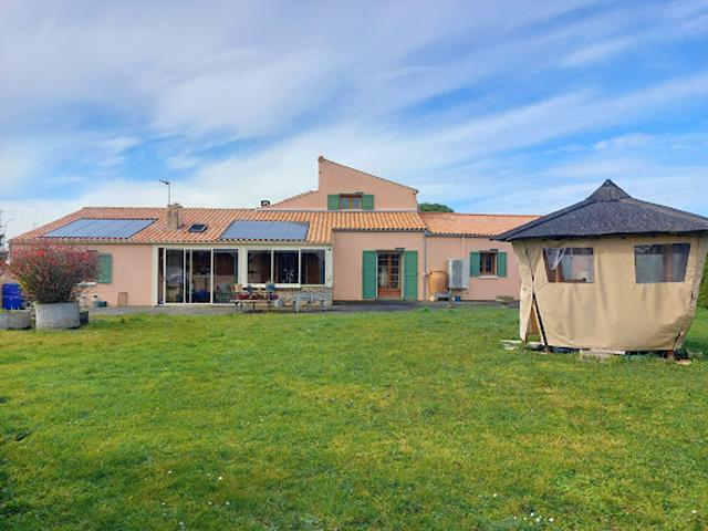 Vente Maison 6 pièces 184.1 m2 Charron