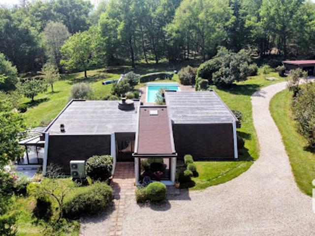 Vente Maison 6 pièces 185 m2 Chamadelle