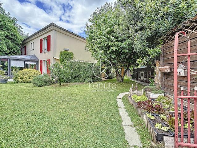 Vente Maison 6 pièces 185 m2 Les Chères