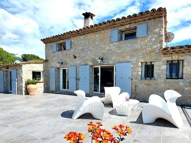 Vente Maison 6 pièces 185 m2 Peymeinade