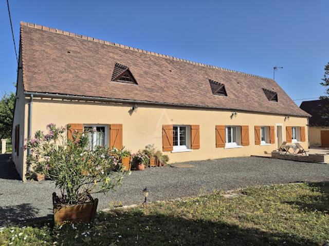 Vente Maison 6 pièces 186 m2 Durtal