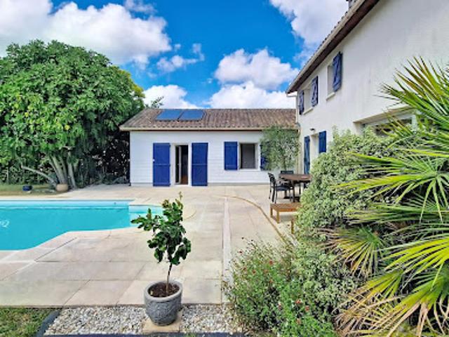 Vente Maison 6 pièces 186 m2 Le Haillan