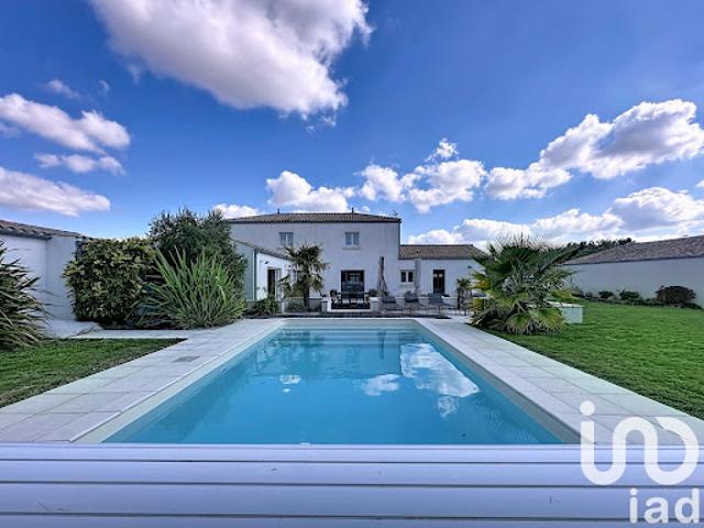 Vente Maison 6 pièces 187 m2 Bourgneuf
