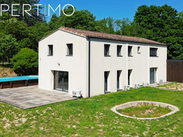 Vente Maison 6 pièces 187 m2 Thoiras