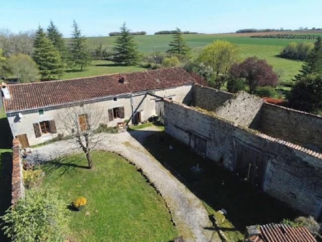 Vente Maison 6 pièces 188 m2 Mansle