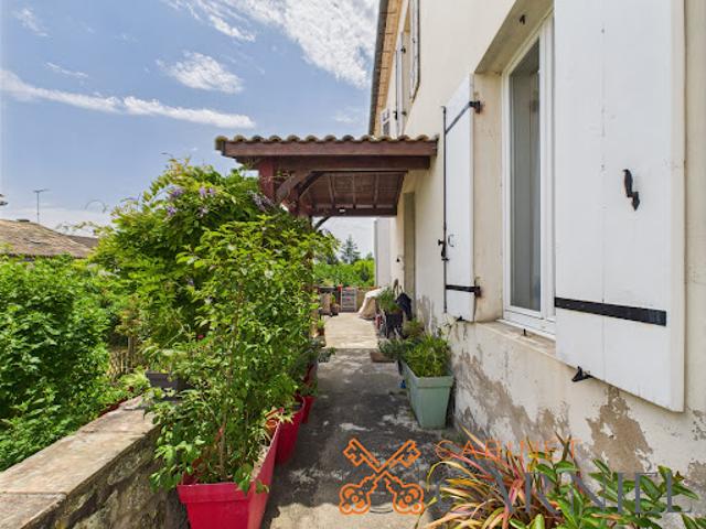 Vente Maison 6 pièces 188 m2 Meilhan sur Garonne