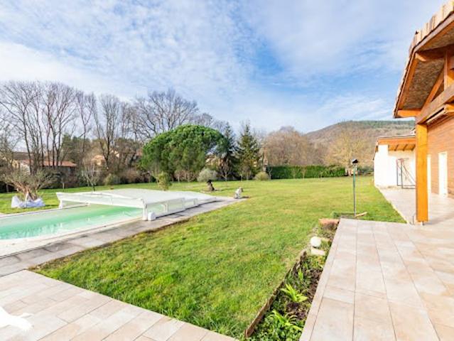 Vente Maison 6 pièces 188 m2 Aigues Vives