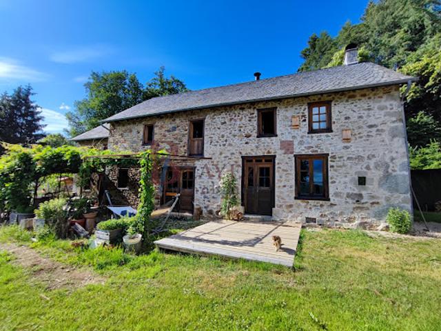 Vente Maison 6 pièces 188.92 m2 Neuvic