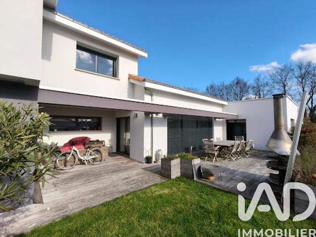Vente Maison 6 pièces 189 m2 Montaigu