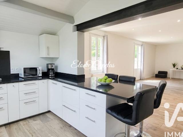 Vente Maison 6 pièces 189 m2 Saucats