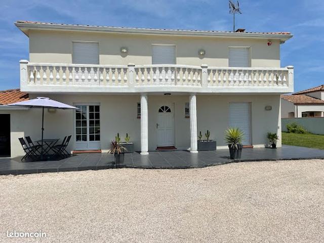 Vente Maison 6 pièces 189 m2 Tournefeuille