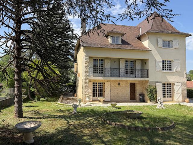 Vente Maison 6 pièces 180 m2 Mercuès