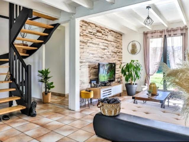 Vente Maison 6 pièces 180 m2 Biganos