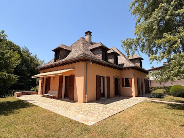 Vente Maison 6 pièces 180 m2 Clairvaux d'Aveyron