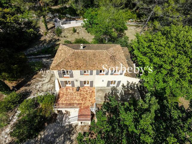 Vente Maison 6 pièces 180 m2 Eguilles