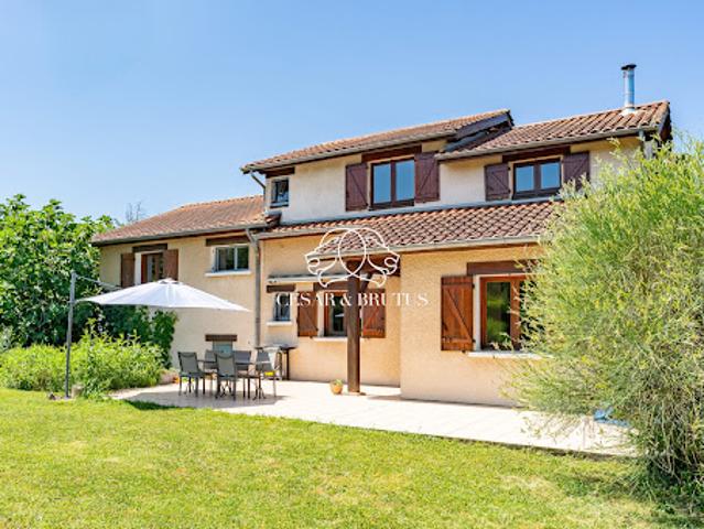 Vente Maison 6 pièces 180 m2 Lissieu