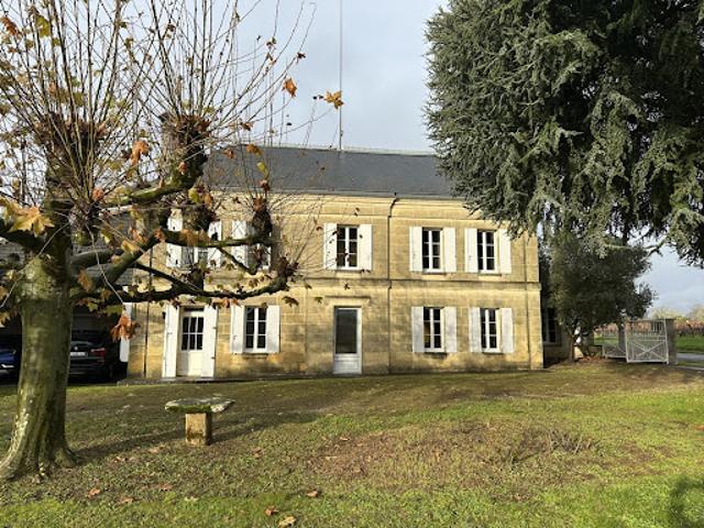 Vente Maison 6 pièces 180 m2 Puisseguin