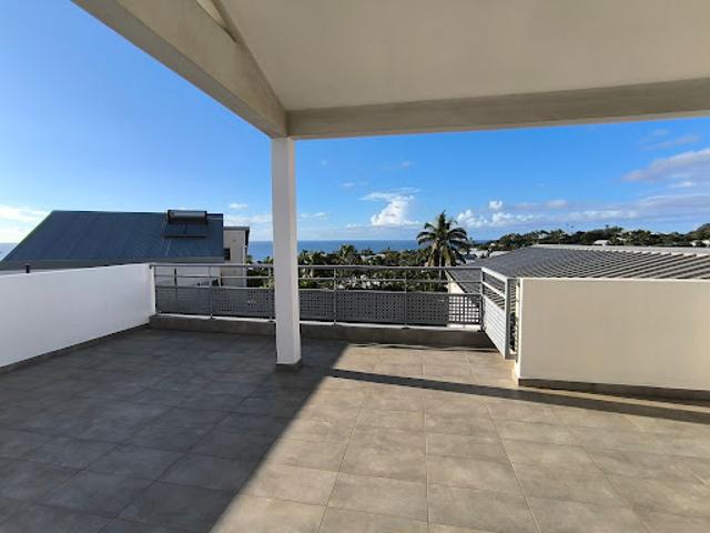 Vente Maison 6 pièces 180 m2 Saint Gilles Les Bains