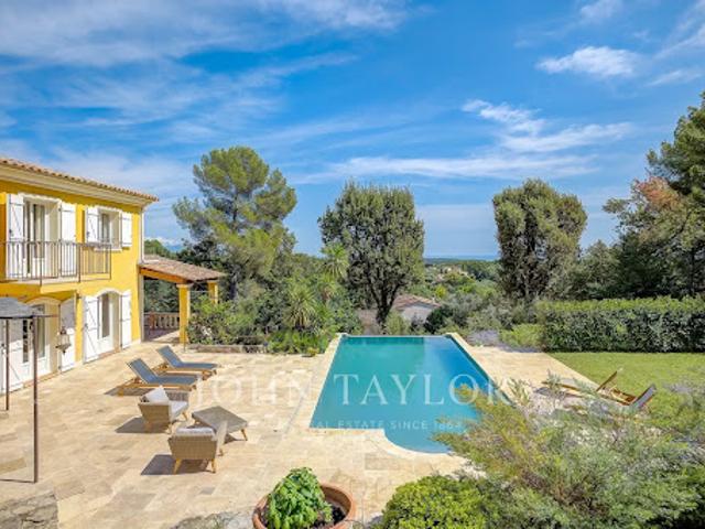 Vente Maison 6 pièces 180 m2 Valbonne