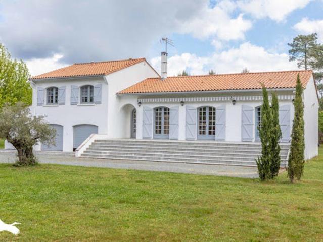 Vente Maison 6 pièces 192 m2 Hourtin