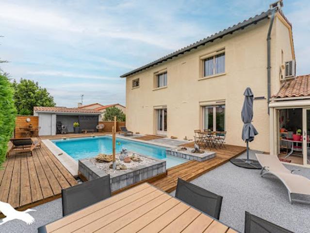 Vente Maison 6 pièces 181 m2 Roquettes