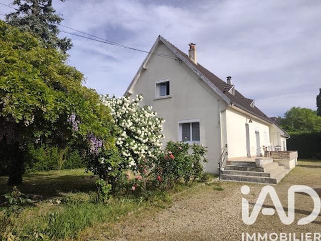 Vente Maison 6 pièces 182 m2 Neuillé Pont Pierre
