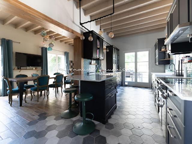 Vente Maison 6 pièces 182 m2 Orry la Ville