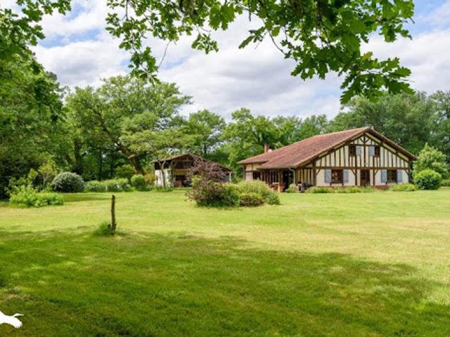 Vente Maison 6 pièces 182 m2 Mont de Marsan