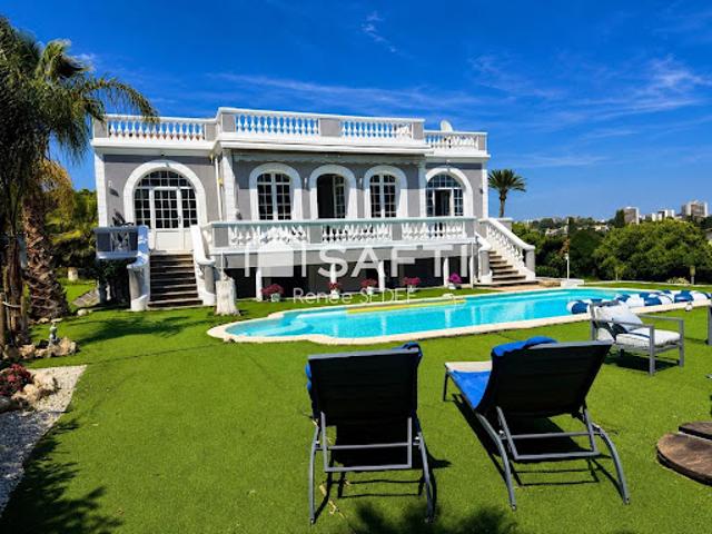 Vente Maison 6 pièces 183 m2 Antibes