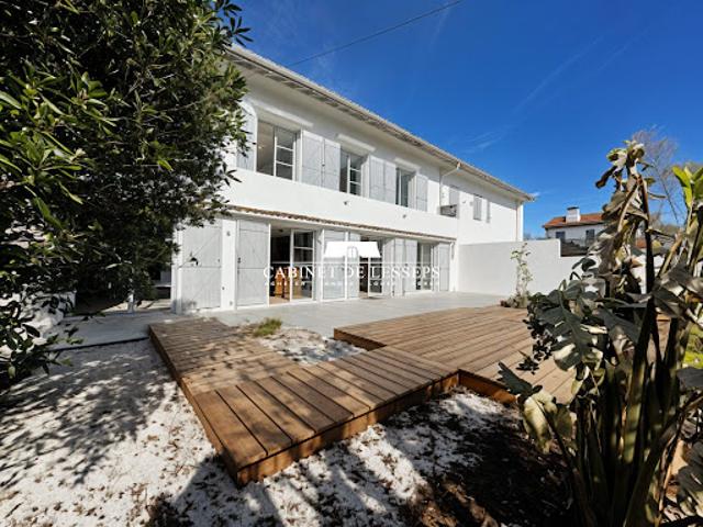 Vente Maison 6 pièces 183 m2 Biarritz