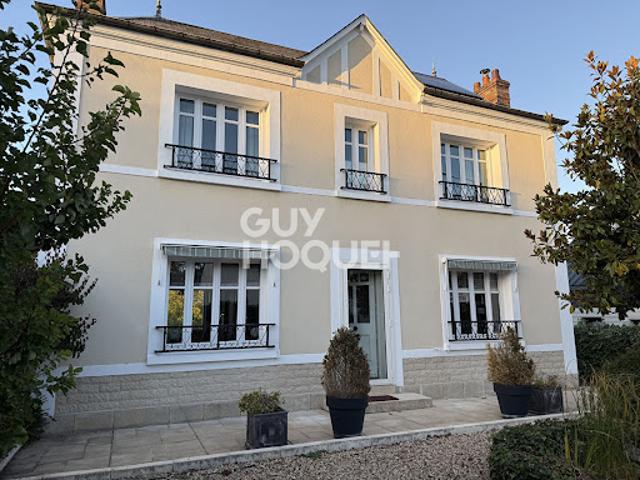 Vente Maison 6 pièces 183 m2 Bourges