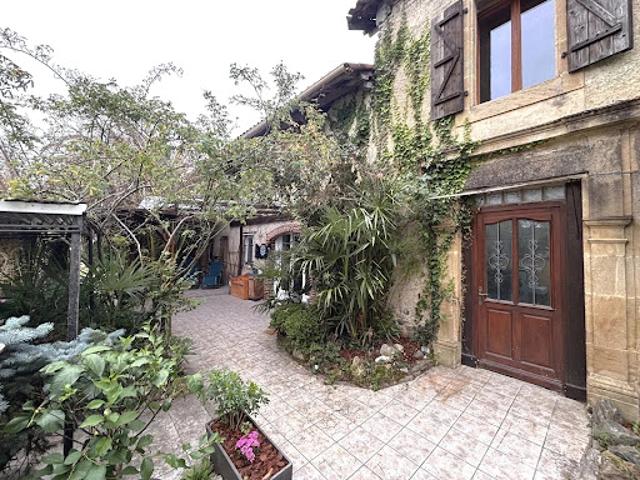 Vente Maison 6 pièces 194 m2 Maubourguet