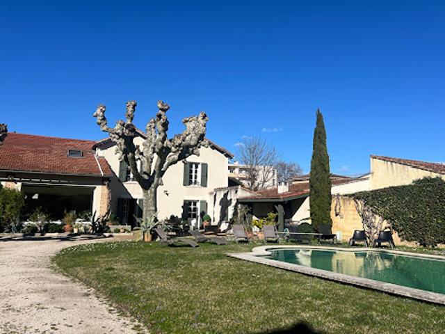 Vente Maison 6 pièces 195 m2 Avignon