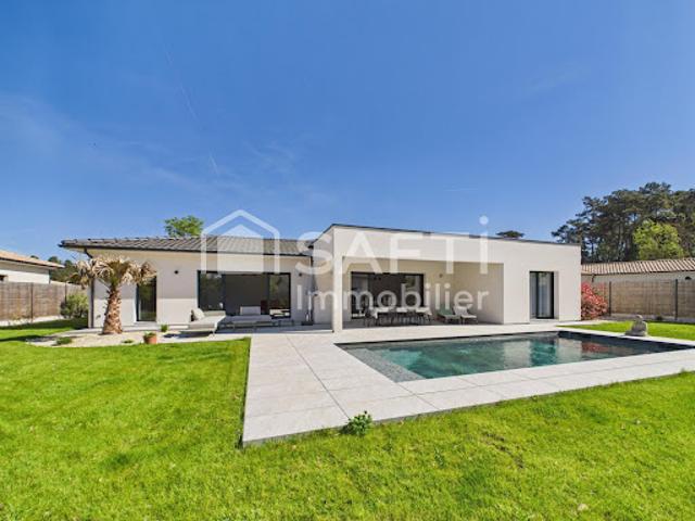 Vente Maison 6 pièces 195 m2 Saint Aubin de Médoc