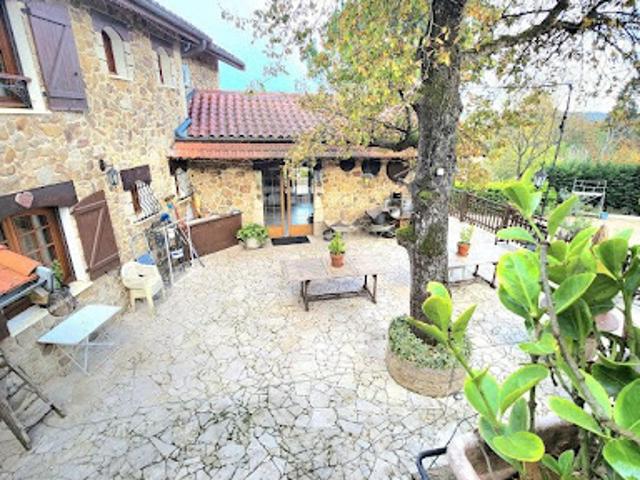 Vente Maison 6 pièces 195 m2 Taluyers
