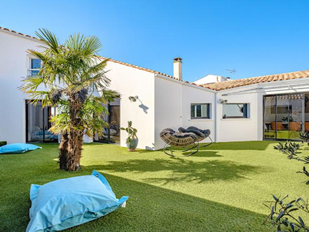 Vente Maison 6 pièces 196 m2 Nieul sur Mer