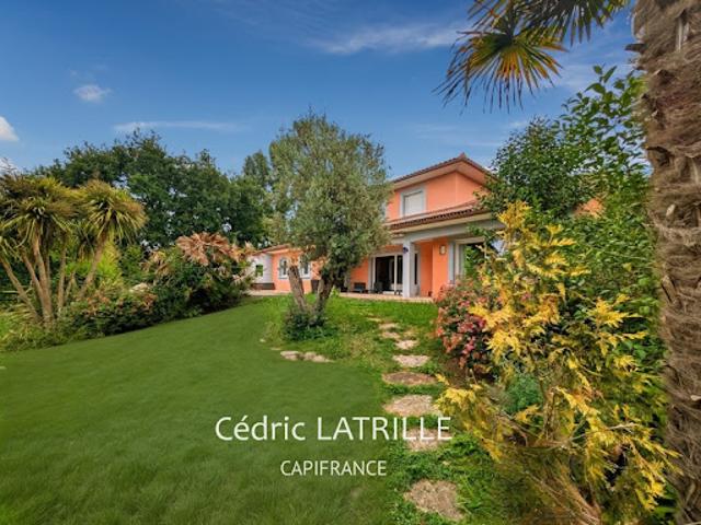 Vente Maison 6 pièces 196 m2 Orleix