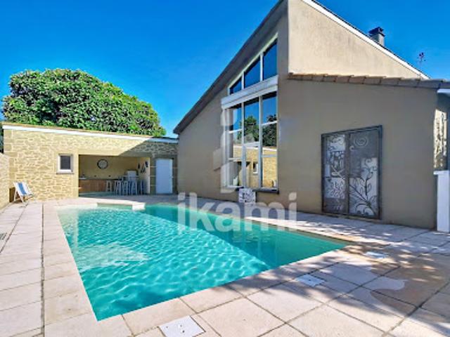 Vente Maison 6 pièces 196.6 m2 Beausemblant
