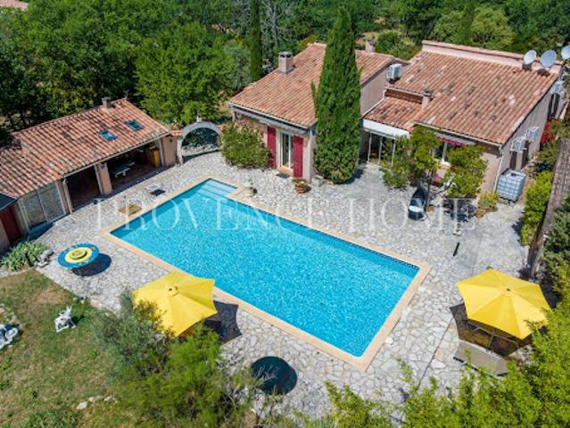 Vente Maison 6 pièces 198 m2 Saint Saturnin lès Apt
