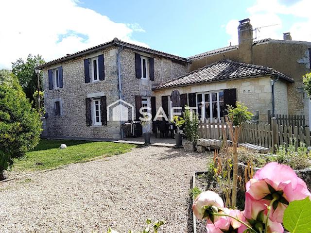 Vente Maison 6 pièces 199 m2 Semoussac
