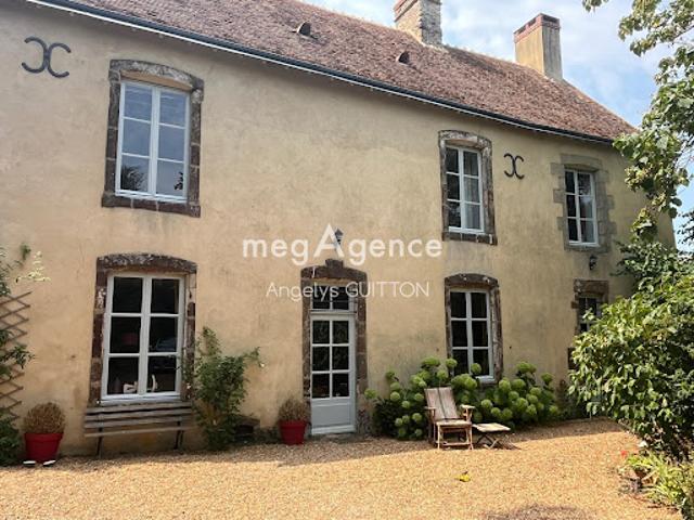 Vente Maison 6 pièces 190 m2 Beaumont sur Sarthe
