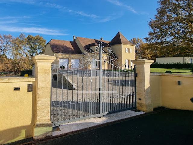 Vente Maison 6 pièces 190 m2 Boulazac Isle Manoire