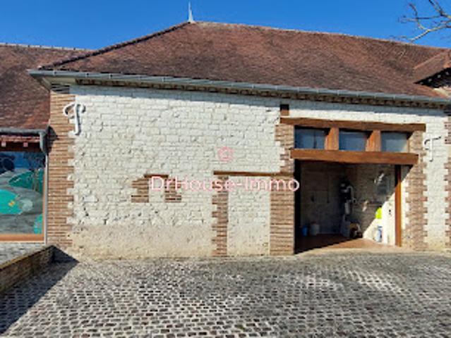 Vente Maison 6 pièces 190 m2 Eaux Puiseaux