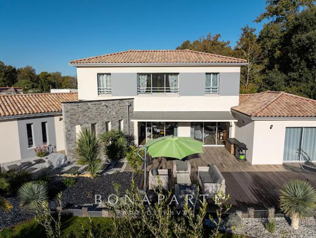 Vente Maison 6 pièces 190 m2 Les Mathes