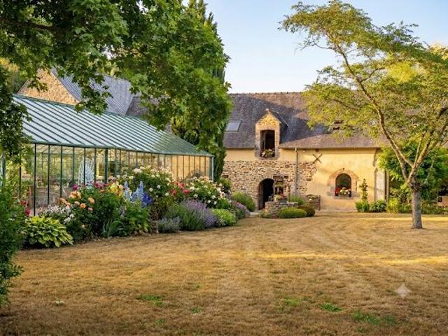 Vente Maison 6 pièces 190 m2 Saint Domineuc