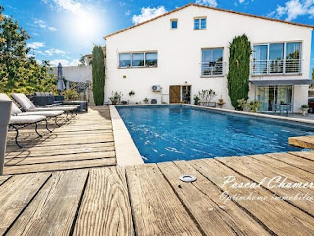 Vente Maison 6 pièces 190 m2 Vernègues