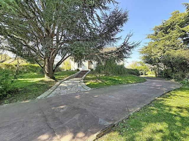 Vente Maison 6 pièces 191 m2 Joue les tours