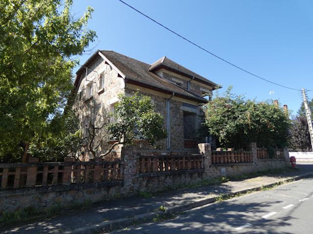 Vente Maison 6 pièces 192 m2 Montluçon