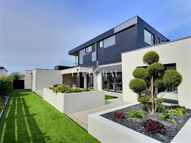 Vente Maison 6 pièces 192 m2 Tregastel