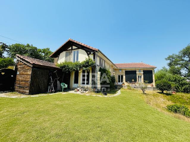 Vente Maison 6 pièces 193.21 m2 Troncens